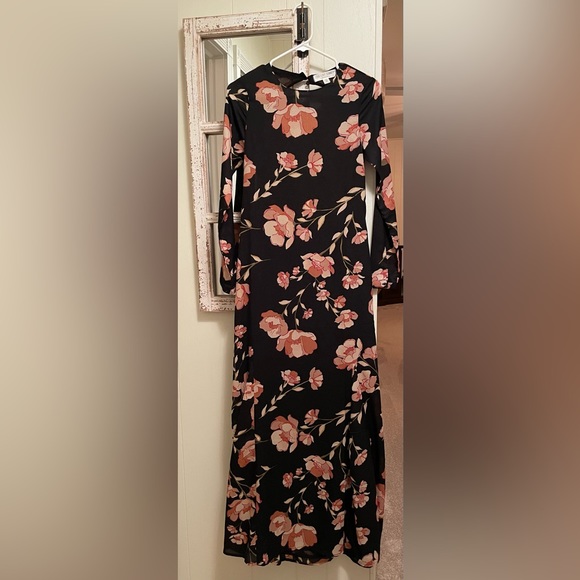 Dress 🌚🌺😍 - Picture 3 of 3